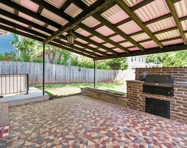 1103 Playford Lane - Photo Thumbnail 22
