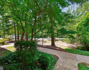 5702 Brewer House Circle - Photo Thumbnail 28