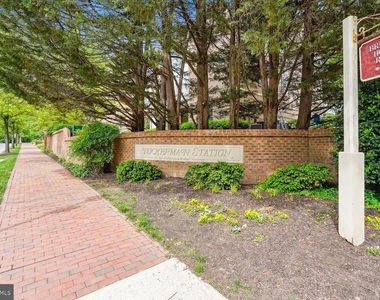 5702 Brewer House Circle - Photo Thumbnail 57