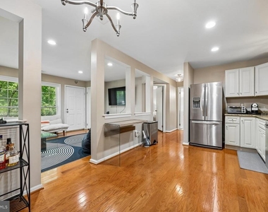 5702 Brewer House Circle - Photo Thumbnail 15