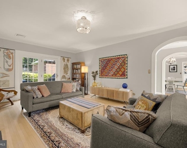 5135 Massachusetts Avenue - Photo Thumbnail 8