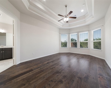 5104 Alonso Dr - Photo Thumbnail 13