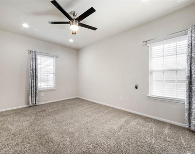 5104 Alonso Dr - Photo Thumbnail 26