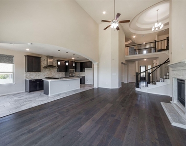5104 Alonso Dr - Photo Thumbnail 9
