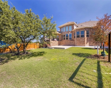 5104 Alonso Dr - Photo Thumbnail 32