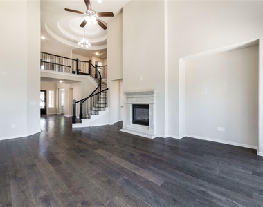 5104 Alonso Dr - Photo Thumbnail 8