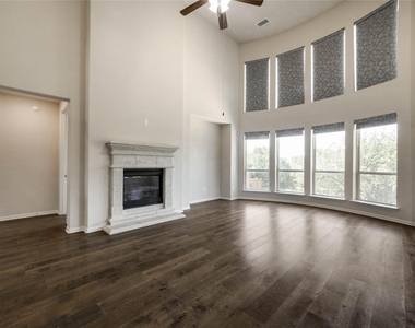 5104 Alonso Dr - Photo Thumbnail 3