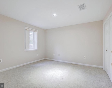 9548 Fox Hollow - Photo Thumbnail 35