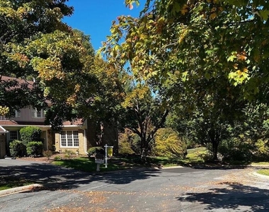 9548 Fox Hollow - Photo Thumbnail 7
