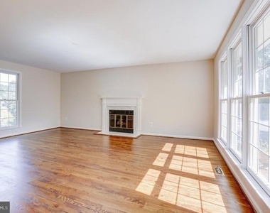 9548 Fox Hollow - Photo Thumbnail 15