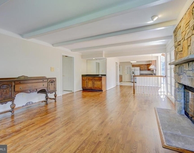 9548 Fox Hollow - Photo Thumbnail 17