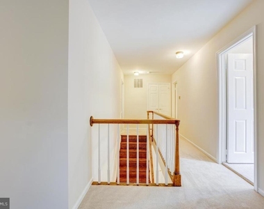 9548 Fox Hollow - Photo Thumbnail 23