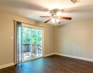 2702 Little Valley Cv - Photo Thumbnail 6