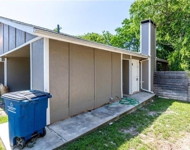 2702 Little Valley Cv - Photo Thumbnail 15