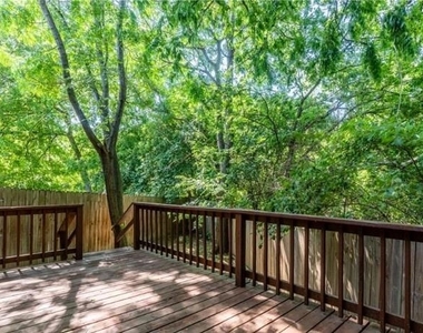 2702 Little Valley Cv - Photo Thumbnail 18