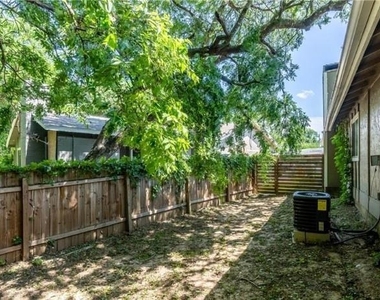 2702 Little Valley Cv - Photo Thumbnail 17