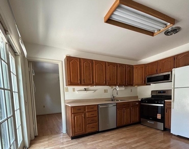 6519 Winnepeg Road - Photo Thumbnail 5