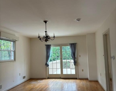 6519 Winnepeg Road - Photo Thumbnail 11