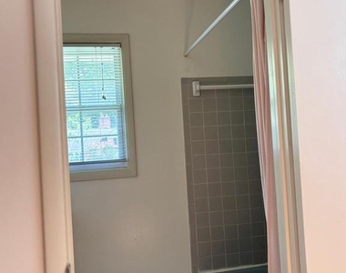 6519 Winnepeg Road - Photo Thumbnail 20