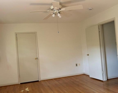 6519 Winnepeg Road - Photo Thumbnail 17