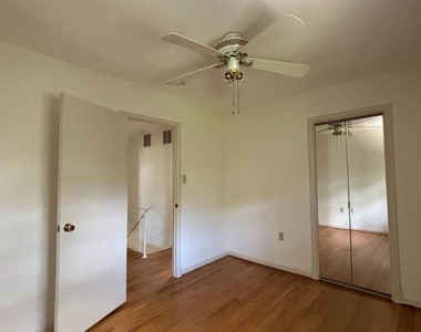 6519 Winnepeg Road - Photo Thumbnail 14