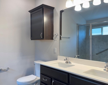 109 Gunther Way - Photo Thumbnail 11