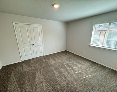 109 Gunther Way - Photo Thumbnail 17
