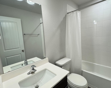 109 Gunther Way - Photo Thumbnail 19