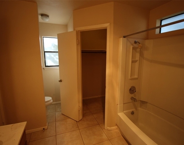 5005 Cana Cv - Photo Thumbnail 24