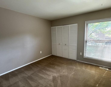 11251 Skilift Court - Photo Thumbnail 14