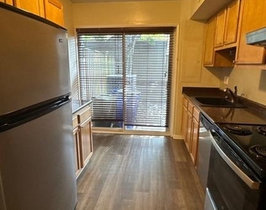 11251 Skilift Court - Photo Thumbnail 7
