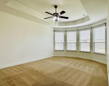 3308 De Torres Cir - Photo Thumbnail 8