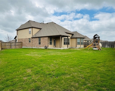 3308 De Torres Cir - Photo Thumbnail 37