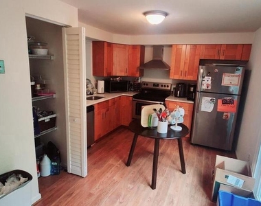 3365 Oak West Drive - Photo Thumbnail 5