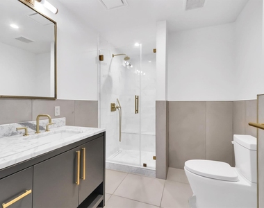 70 Rainey St - Photo Thumbnail 20