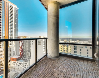 70 Rainey St - Photo Thumbnail 28