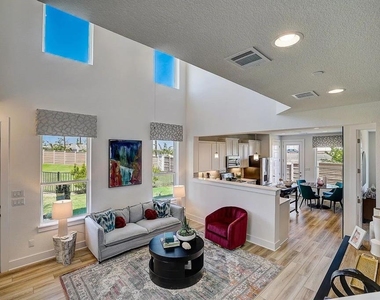 2027 Cora Ivy Ln - Photo Thumbnail 3