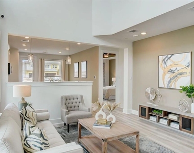 2027 Cora Ivy Ln - Photo Thumbnail 5