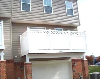 8621 Blue Smoke Court - Photo Thumbnail 4