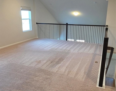 221 Travis Ln - Photo Thumbnail 20