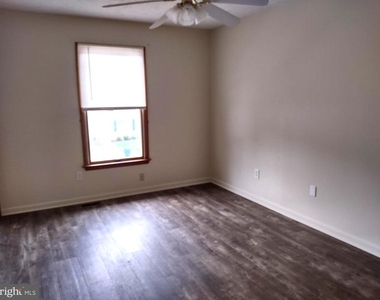 2208 Melrose Lane - Photo Thumbnail 9