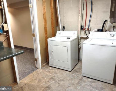 2208 Melrose Lane - Photo Thumbnail 31