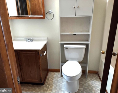 2208 Melrose Lane - Photo Thumbnail 22