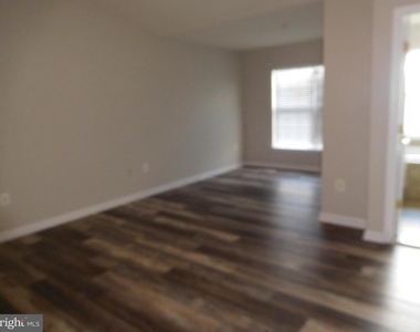 1941 Fieldstone Way - Photo Thumbnail 11
