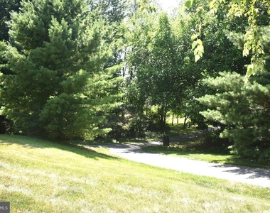 3630 Spring Hollow Lane - Photo Thumbnail 28