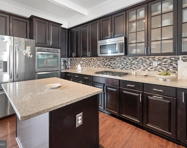 7803 Wormans Mill Road - Photo Thumbnail 8