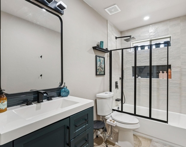 2412 Chestnut Path - Photo Thumbnail 15