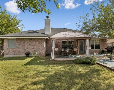 2412 Chestnut Path - Photo Thumbnail 20