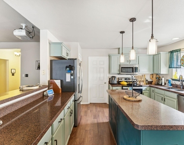 2412 Chestnut Path - Photo Thumbnail 7