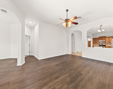 411 Tascate St - Photo Thumbnail 17